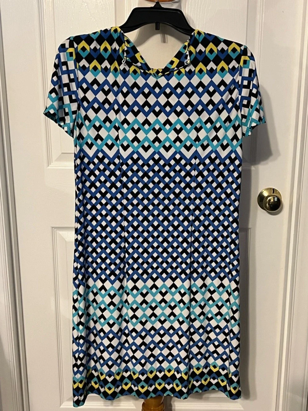 Maggy London Blue Multi Geometric Shift Dress - Picture 2 of 8